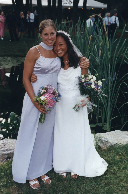 33-Bride & Maid of Honor