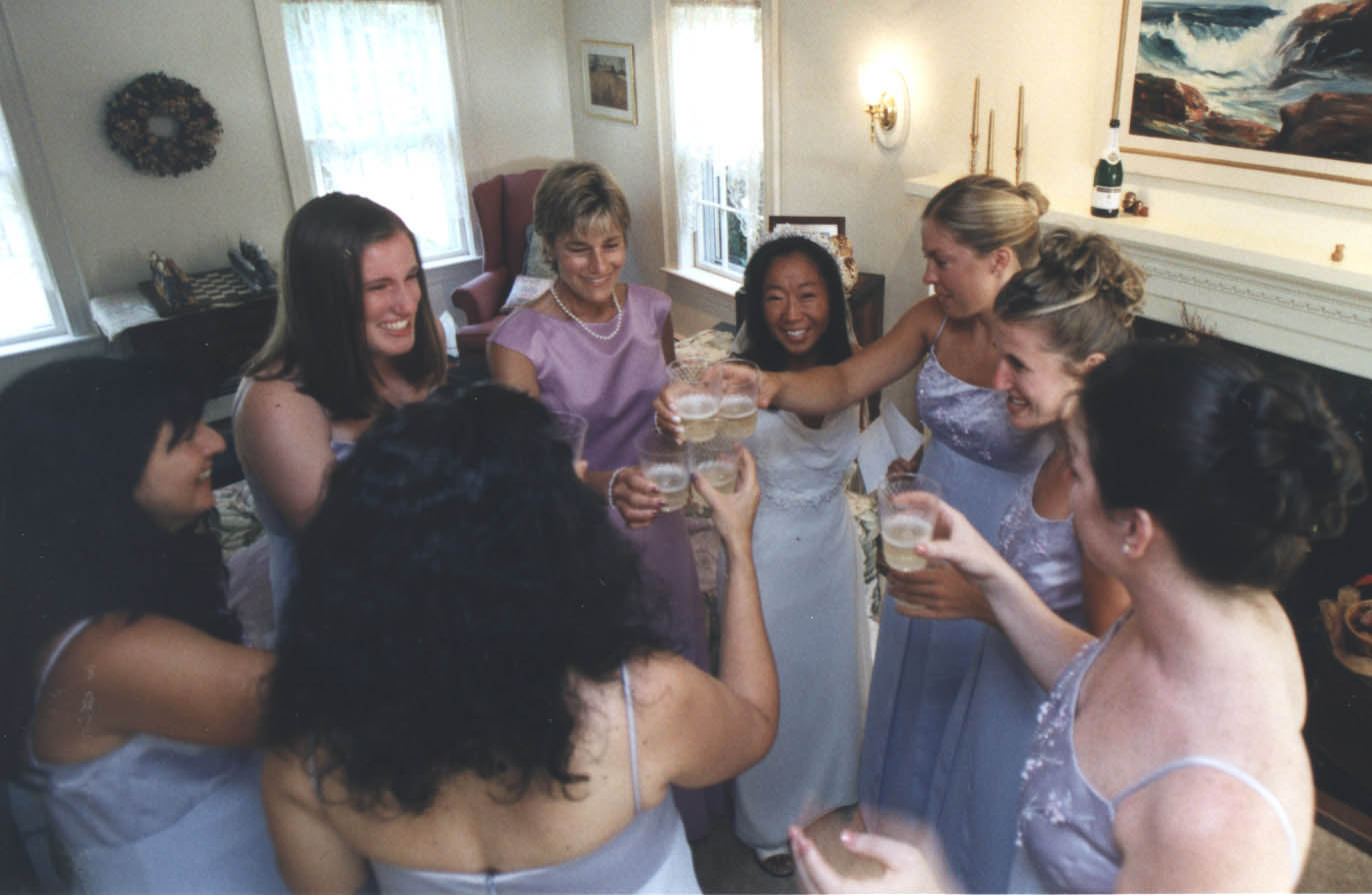 57-Bridesmaids - Toast